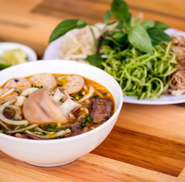 Ăn sáng miễn phí